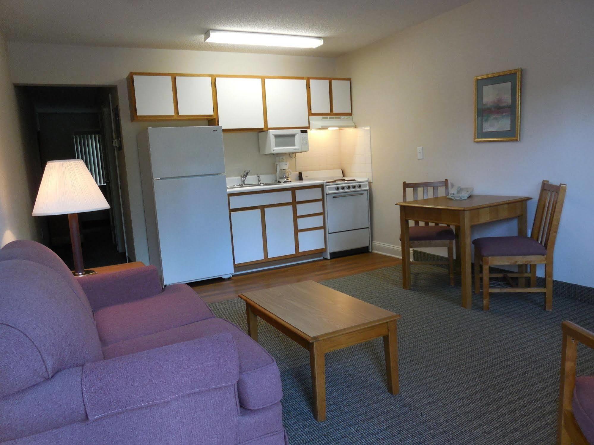 Affordable Suites Солсбери Экстерьер фото